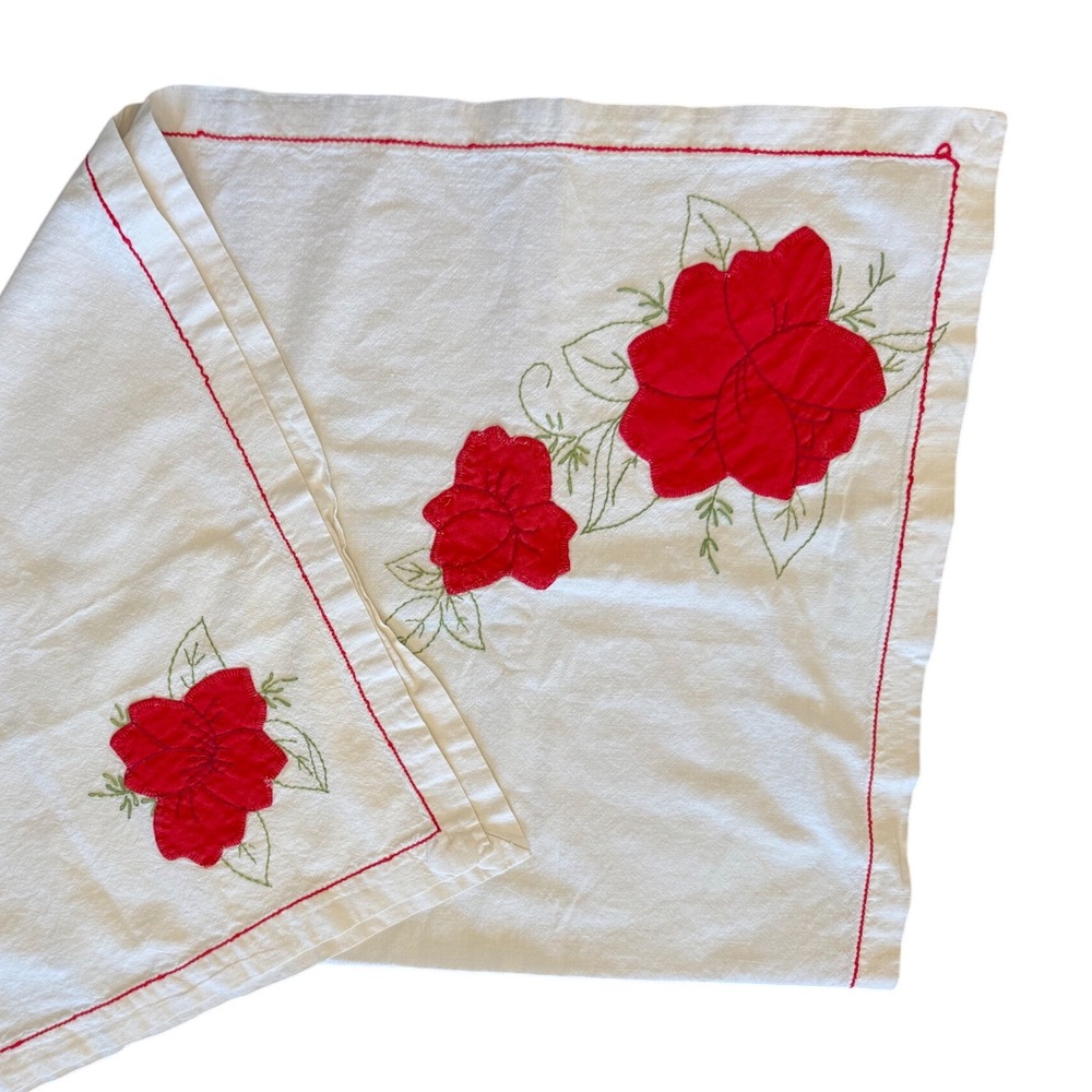 Vintage Poinsetta Embroidered‎ Red Flower Linen Table Runnercloth Napkin Accent